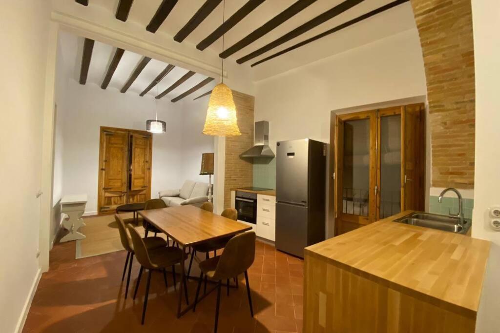 Casa Moner Loft Edifici Historic Centre Medieval De Castello Castello  D'Empuries Kültér fotó